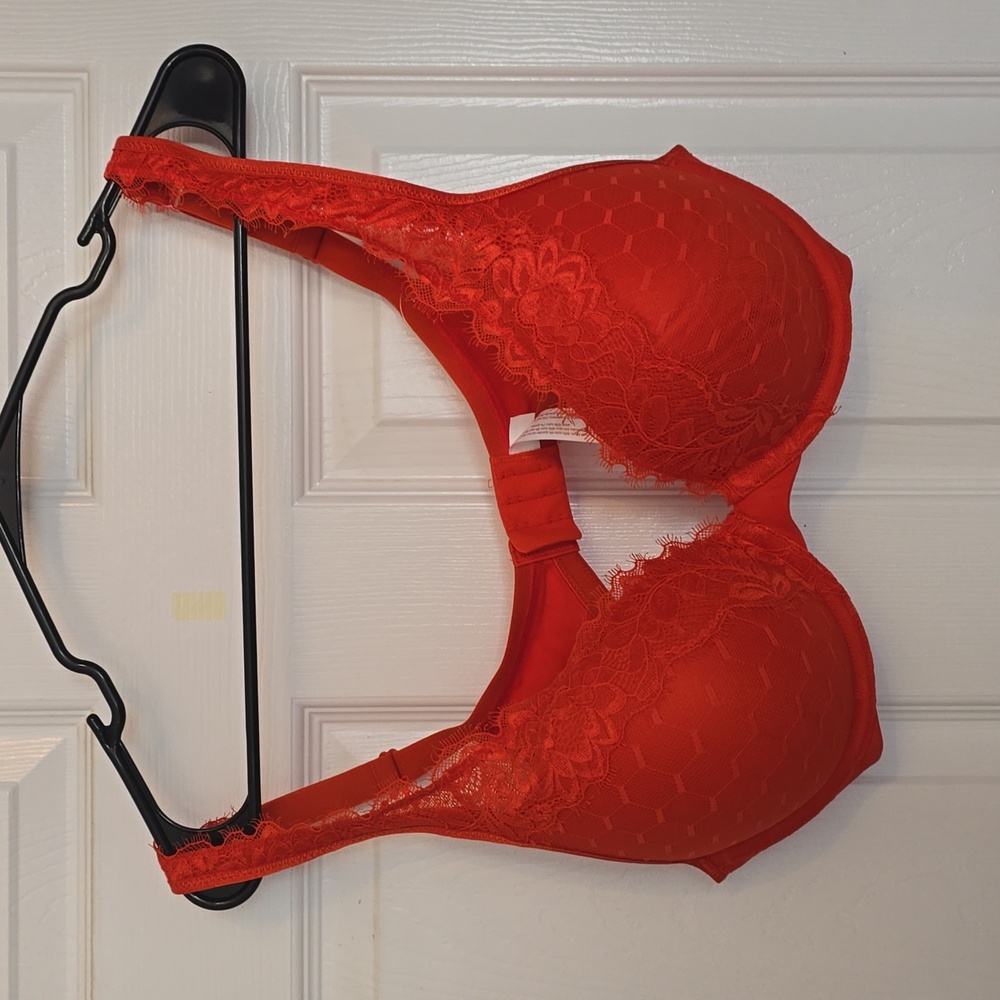 38c Cacique boost plunge bra brand new